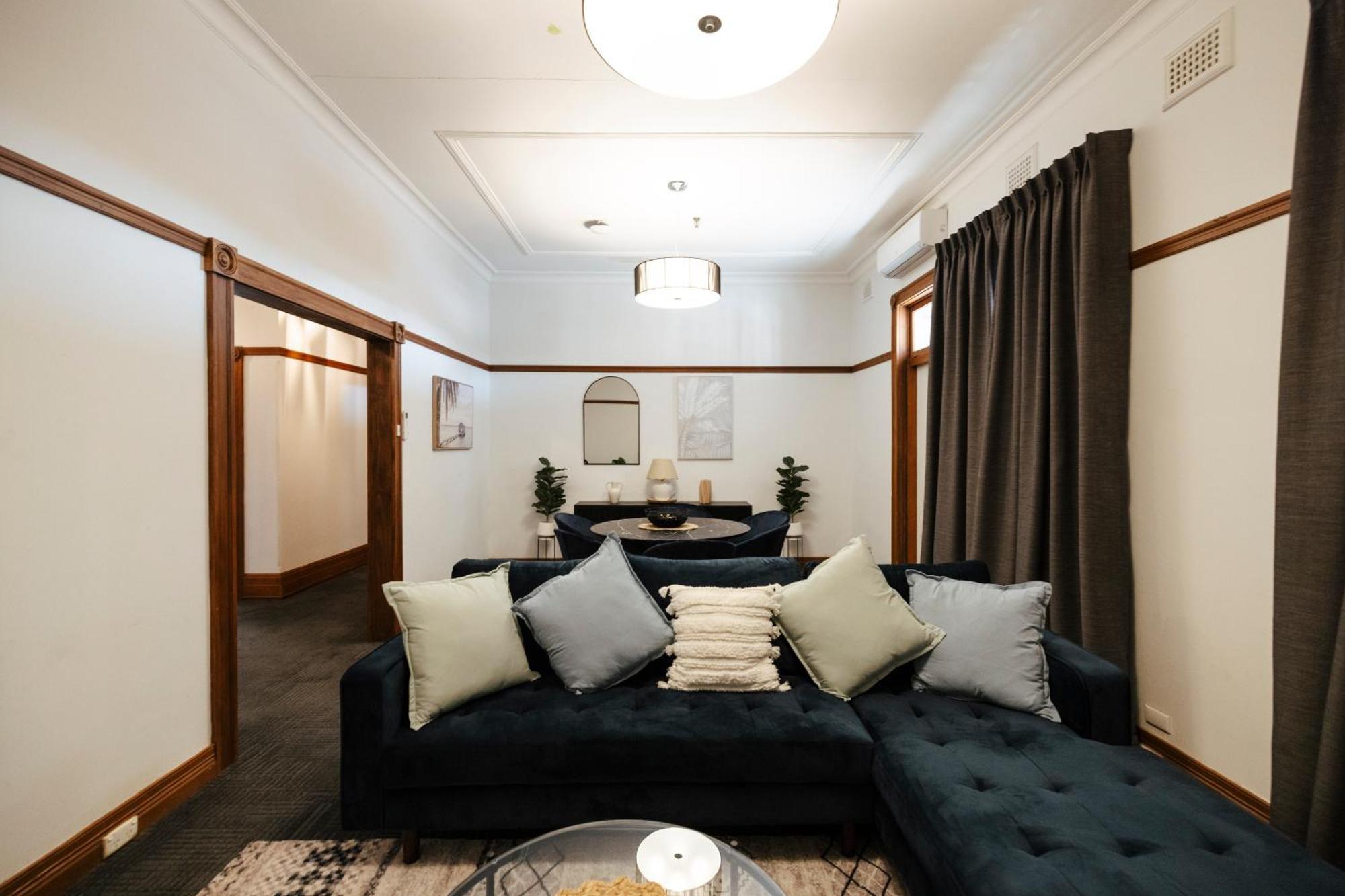 Guildford Hotel Eksteriør billede
