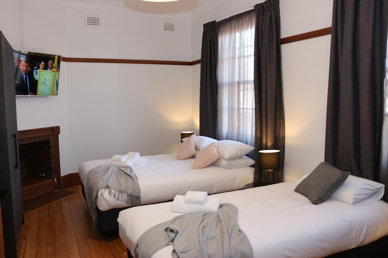 Guildford Hotel Eksteriør billede
